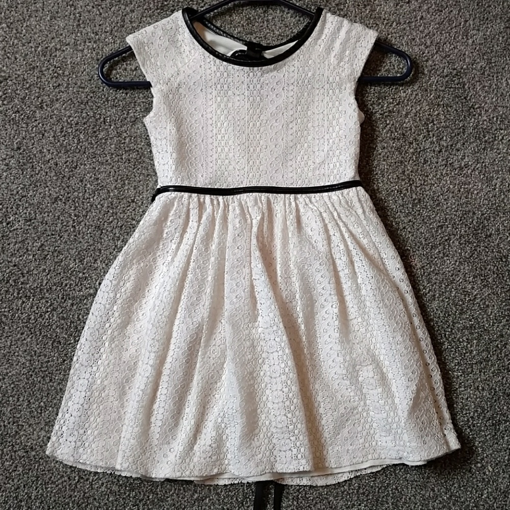 Girls Lace Dress
